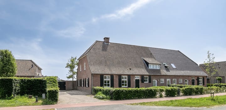 Maaivelden 24