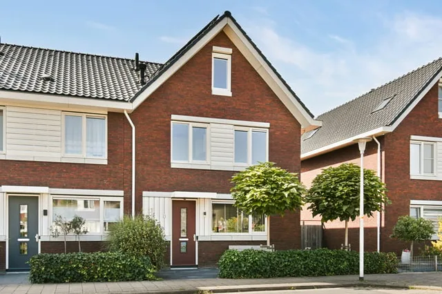 Burgemeester Brautigamlaan 25