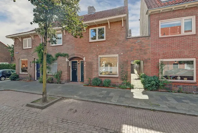 Esdoornstraat 11