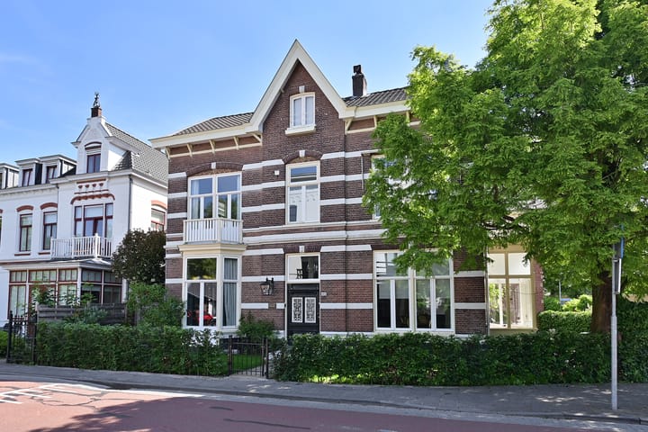 Hoge Naarderweg 20