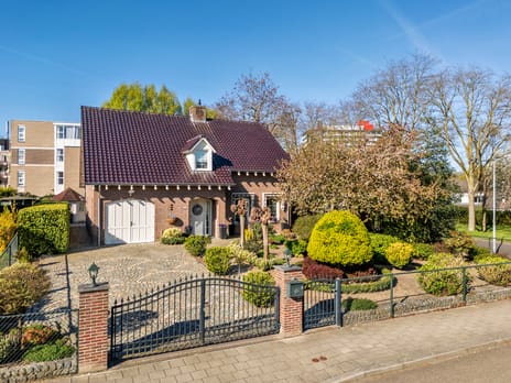 van Swietenstraat 2