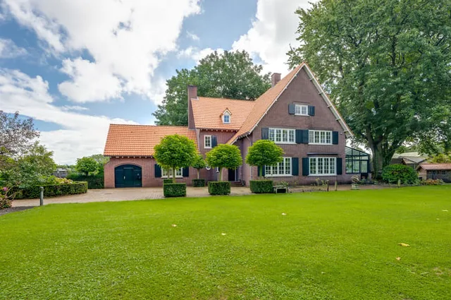 Bredaseweg 32
