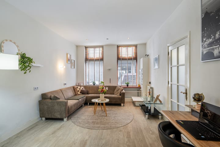 Oosterstraat 71
