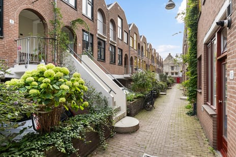 Bitterstraat 24