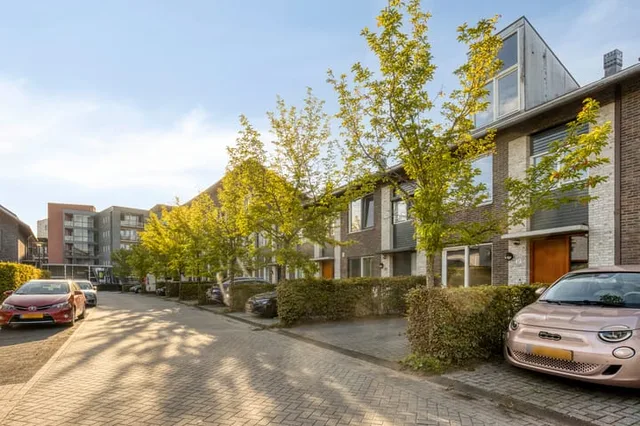 J.W. Pienemanstraat 37