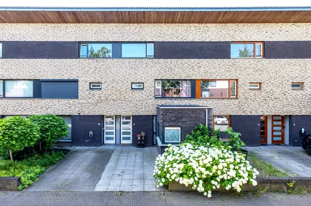 Grastapijt 18