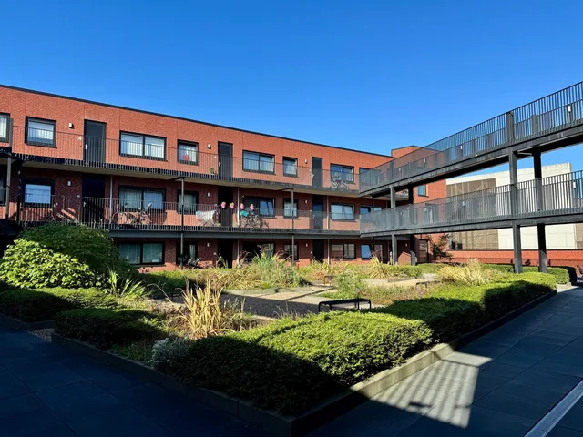 Eemplein 11