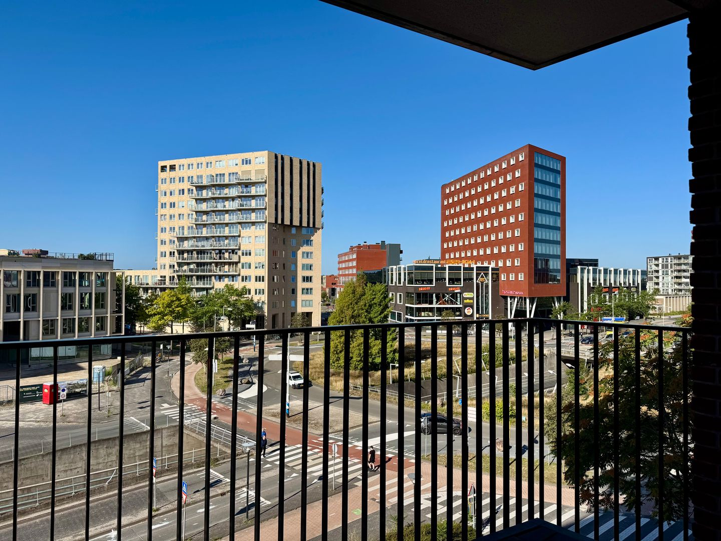 Eemplein 11