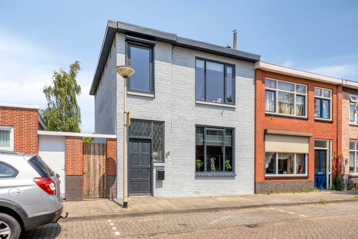 Pastoor Van Eekelenstraat 22