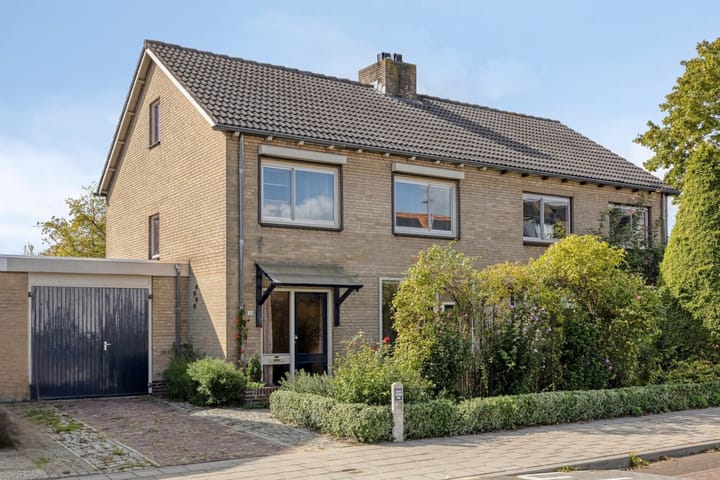 Aakstraat 10