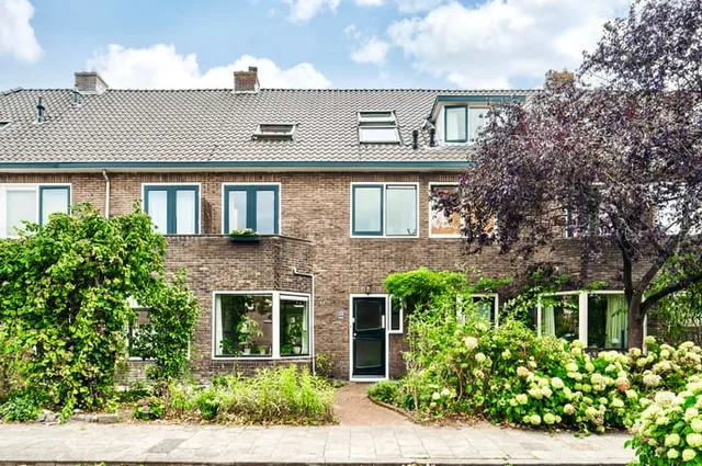 Larenseweg 138