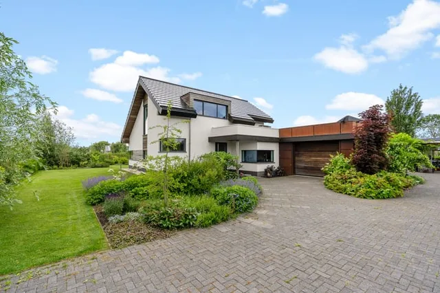 Henegouwernesse 17