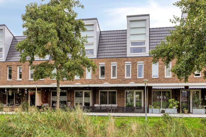 Berkenhof 24