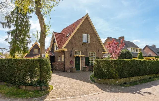 Ludenweg 10