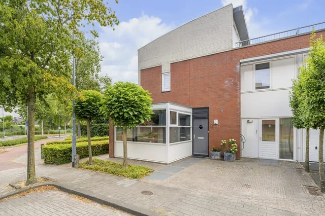 Schout van Haestrechtsingel 2
