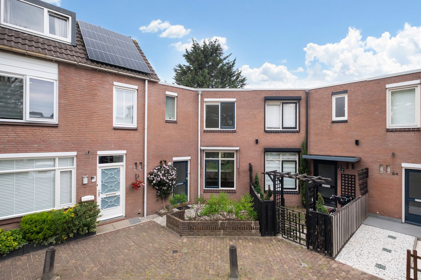 B. Thoenplantsoen 20