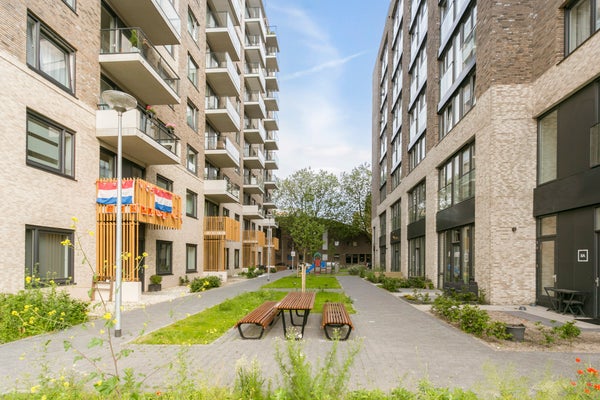 1e Lulofsdwarsstraat 8 A