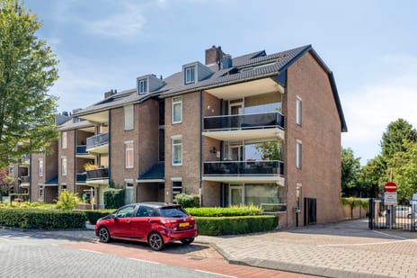 Parkeerplaats Anna van Burenstraat