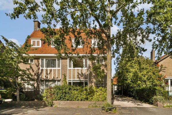 Alberdingk Thijmlaan 48