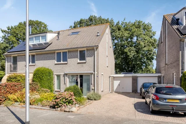 Hooglandstraat 9