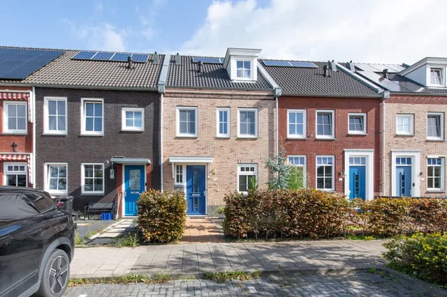Oprijlaan 24
