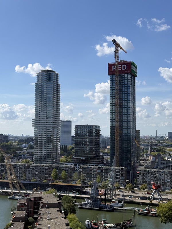 Baan 42 E