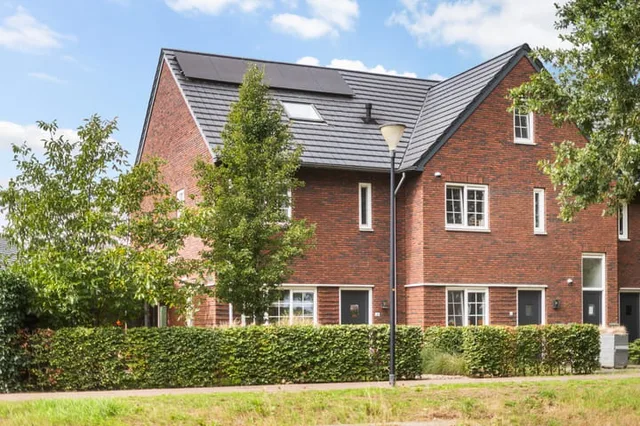 Hamerbijl 28