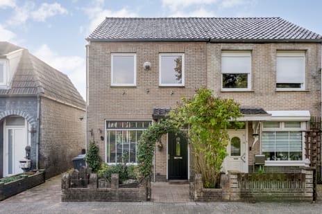Spreeuwenstraat 8