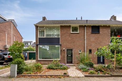 Prins Bernhardstraat 16