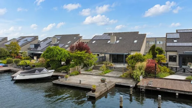 Loefzijde 13